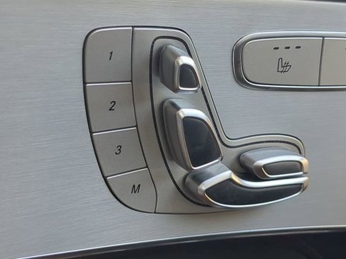 Used 2020 Mercedes-Benz GLC 43 AMG 4MATIC image 19