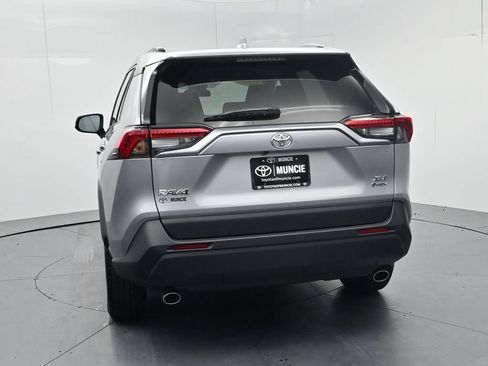 Used 2025 Toyota RAV4 XLE AWD/4WD image 6
