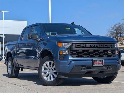 Certified 2024 Chevrolet Silverado 1500 Custom image 2