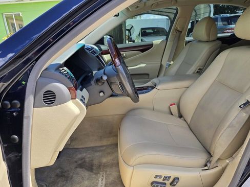 Used 2007 Lexus LS 460 image 10