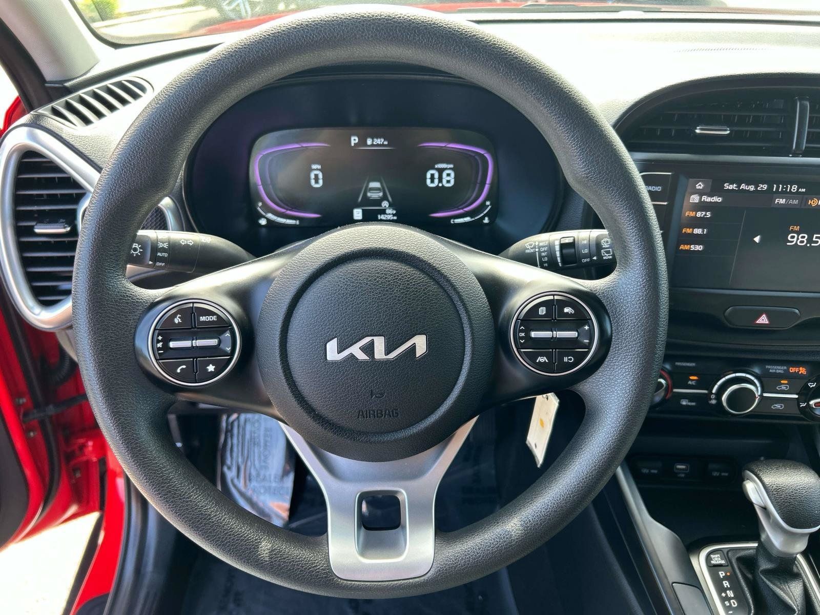 Used 2025 Kia Soul LX FWD image 18