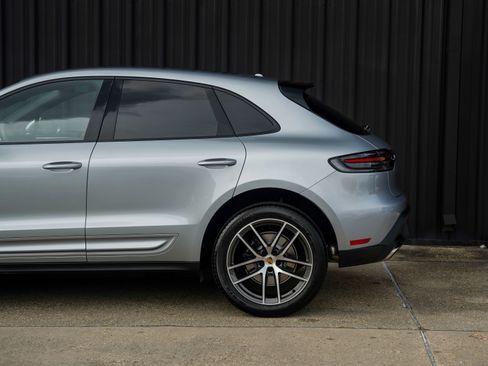New 2026 Porsche Macan image 12