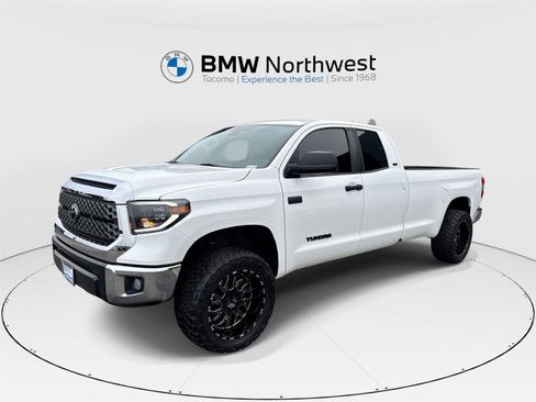 Used 2020 Toyota Tundra SR5 w/ SR5 Upgrade Package AWD/4WD image 1
