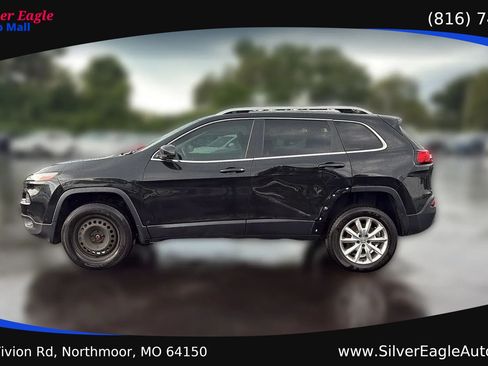 Used 2014 Jeep Cherokee Limited w/ Technology Group AWD/4WD image 2