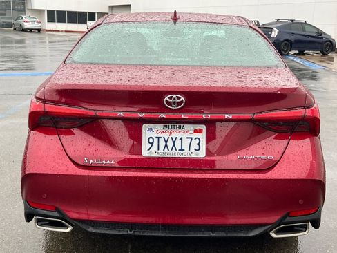 Used 2019 Toyota Avalon Limited w/ Advanced Safety Package image 5