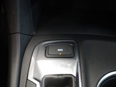 Used 2023 Chevrolet Equinox LS w/ LS Convenience Package image 8