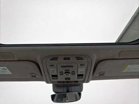 Used 2024 Cadillac Escalade Sport Platinum w/ LPO, ONYX Package AWD/4WD image 23