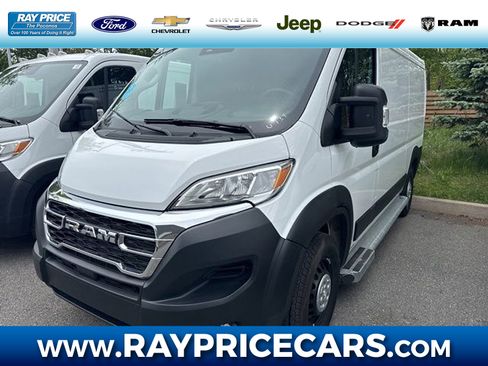 Used 2025 RAM ProMaster 2500 w/ U-Haul Equipment Group FWD image 1