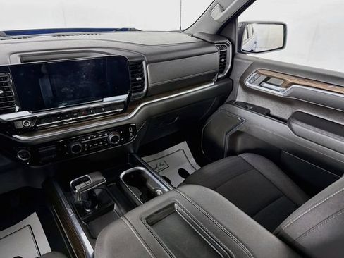 Used 2022 Chevrolet Silverado 1500 RST AWD/4WD image 22