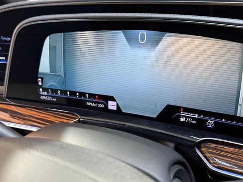 Certified 2022 Cadillac Escalade Premium Luxury w/ LPO, Radiant Package image 28