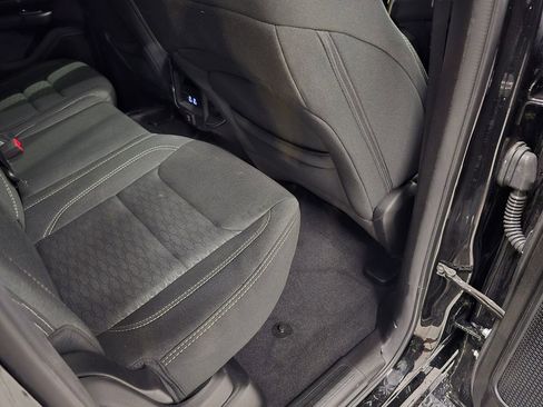 Certified 2025 RAM 1500 Big Horn RWD image 37