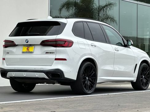 Used 2022 BMW X5 M50i w/ Parking Assistance Package AWD/4WD image 3
