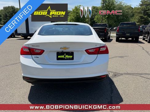 Certified 2018 Chevrolet Malibu LT w/ Leather Package FWD image 5