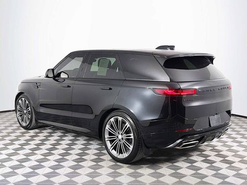 Used 2025 Land Rover Range Rover Sport Dynamic SE image 7