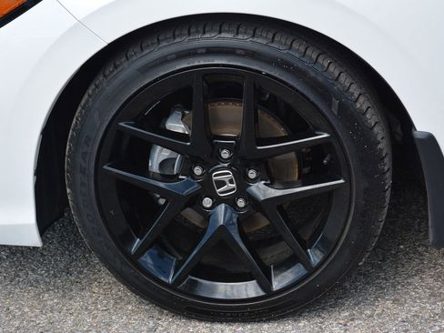 Used 2025 Honda Civic Sport image 31
