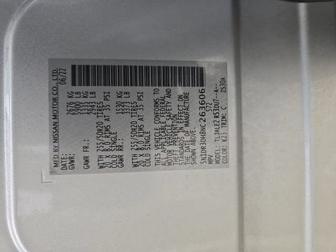 Used 2022 Nissan Pathfinder Platinum w/ Cargo Package FWD image 33