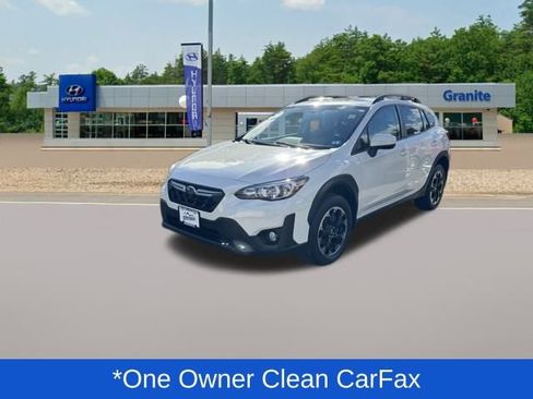 Used 2023 Subaru Crosstrek 2.0i Premium image 2