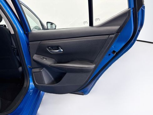 Used 2025 Nissan Sentra SR FWD image 29