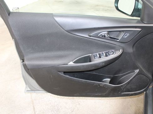 Used 2025 Chevrolet Malibu LT image 16