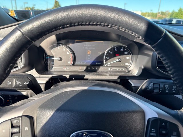 Used 2023 Ford Explorer XLT w/ Equipment Group 202A AWD/4WD image 14