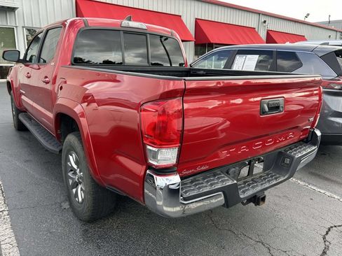 Used 2017 Toyota Tacoma SR5 w/ Tow Package RWD image 2