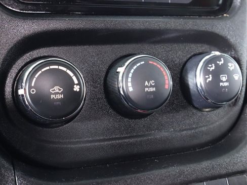 Used 2021 RAM ProMaster 3500 image 24