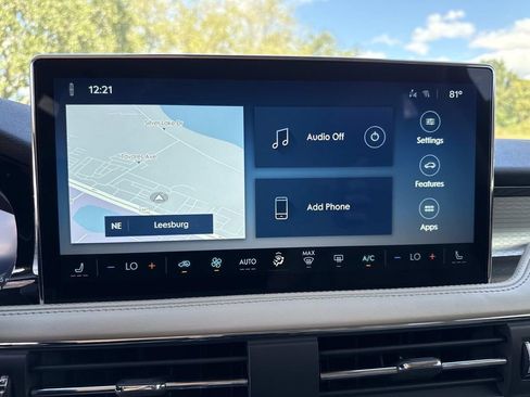 New 2026 Lincoln Corsair Premiere image 23