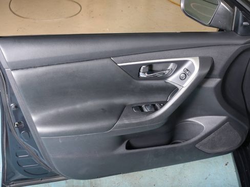 Used 2017 Nissan Altima 2.5 SV FWD image 15