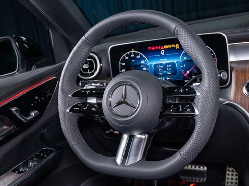 New 2026 Mercedes-Benz GLC 300 4MATIC image 15