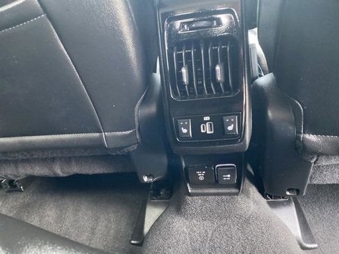 Used 2022 Jeep Compass Limited w/ Elite Group AWD/4WD image 11