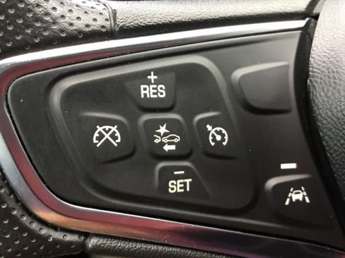 Used 2024 Chevrolet Malibu LS image 18