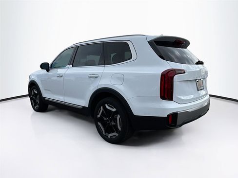Used 2025 Kia Telluride S image 5