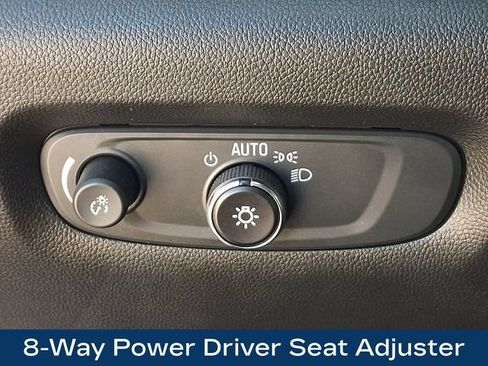 Used 2023 Chevrolet Traverse RS AWD/4WD image 9