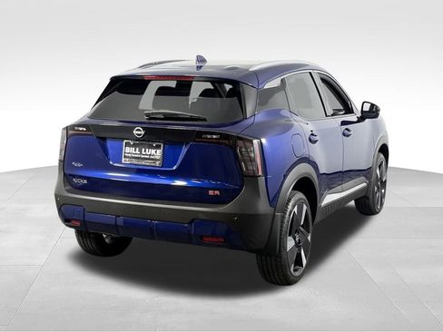 Used 2025 Nissan Kicks SR FWD image 5