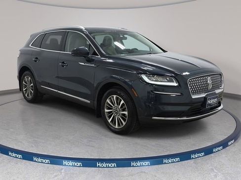 Certified 2022 Lincoln Nautilus AWD w/ Premium Package image 3