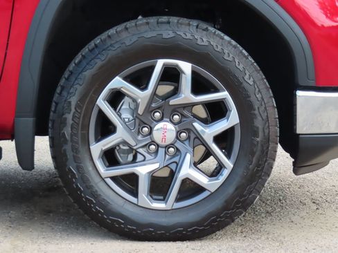 Certified 2023 GMC Sierra 1500 SLT w/ SLT Premium Plus Package AWD/4WD image 17