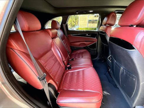 Used 2016 Kia Sorento SX w/ SXL Technology Package image 20