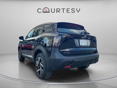 New 2026 Nissan Kicks SV w/ SV Premium Package image 2