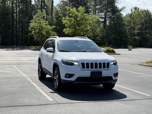 Used 2019 Jeep Cherokee Limited AWD/4WD image 1