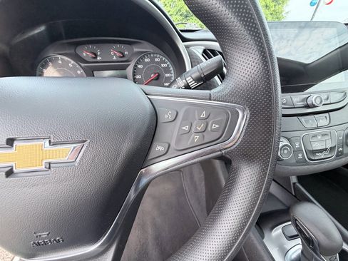 Used 2021 Chevrolet Malibu LS FWD image 14