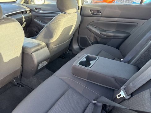 Used 2025 Nissan Altima 2.5 SV image 20