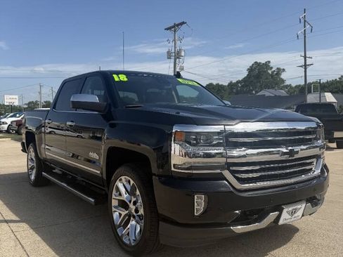 Used 2018 Chevrolet Silverado 1500 High Country AWD/4WD image 2