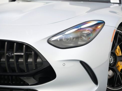 Used 2024 Mercedes-Benz AMG GT 63 image 73