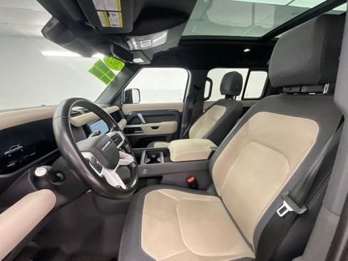 Used 2023 Land Rover Defender 110 X-Dynamic SE AWD/4WD image 17