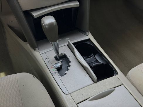 Used 2010 Toyota Camry FWD image 15