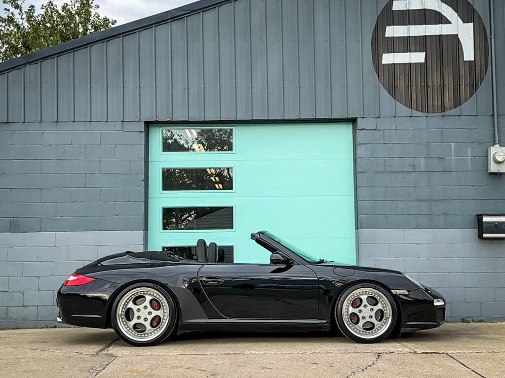 Used 2009 Porsche 911 Carrera RWD image 10