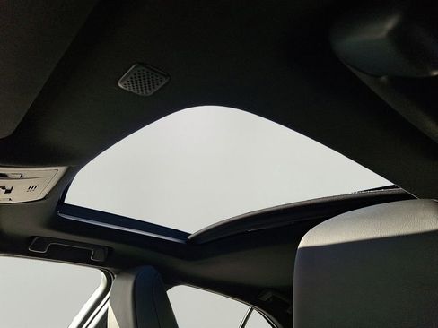 Used 2019 Lexus UX 250h image 15