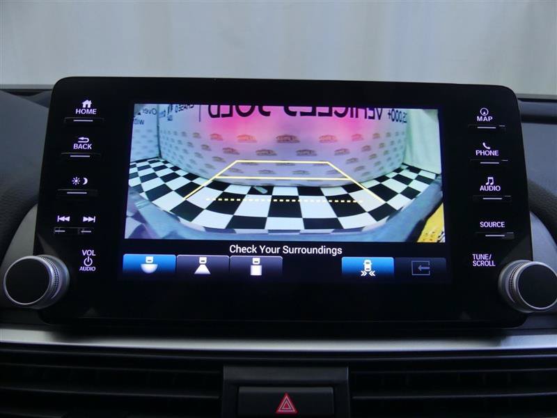 Used 2021 Honda Accord Touring image 9