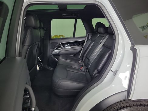 Used 2023 Land Rover Range Rover SE AWD/4WD image 10