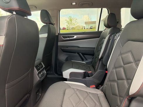 New 2026 Volkswagen Atlas Peak Edition AWD/4WD image 26